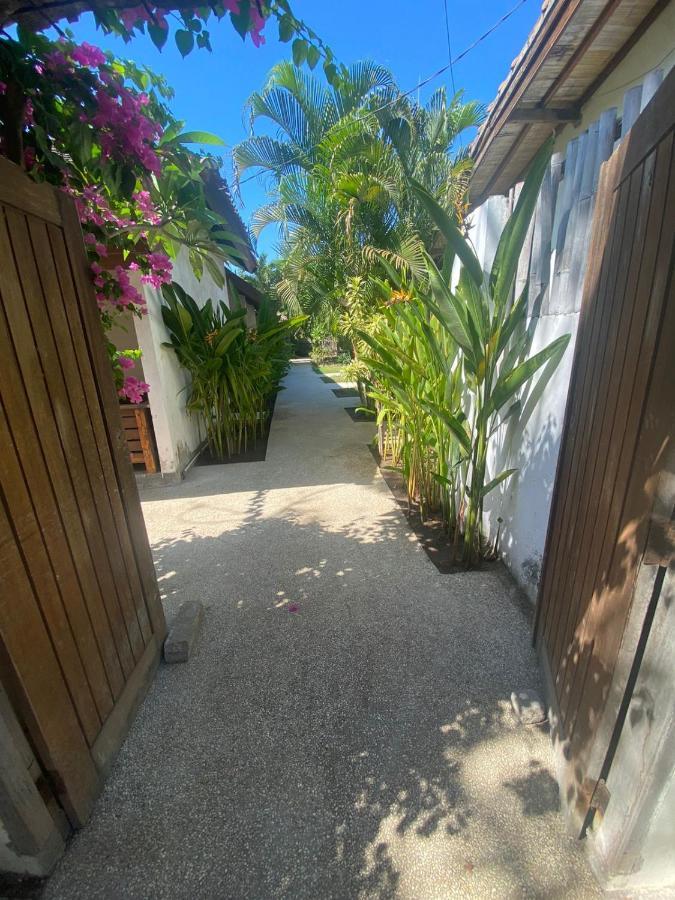 Indigo Bungalows กีลีตราวางัน ภายนอก รูปภาพ