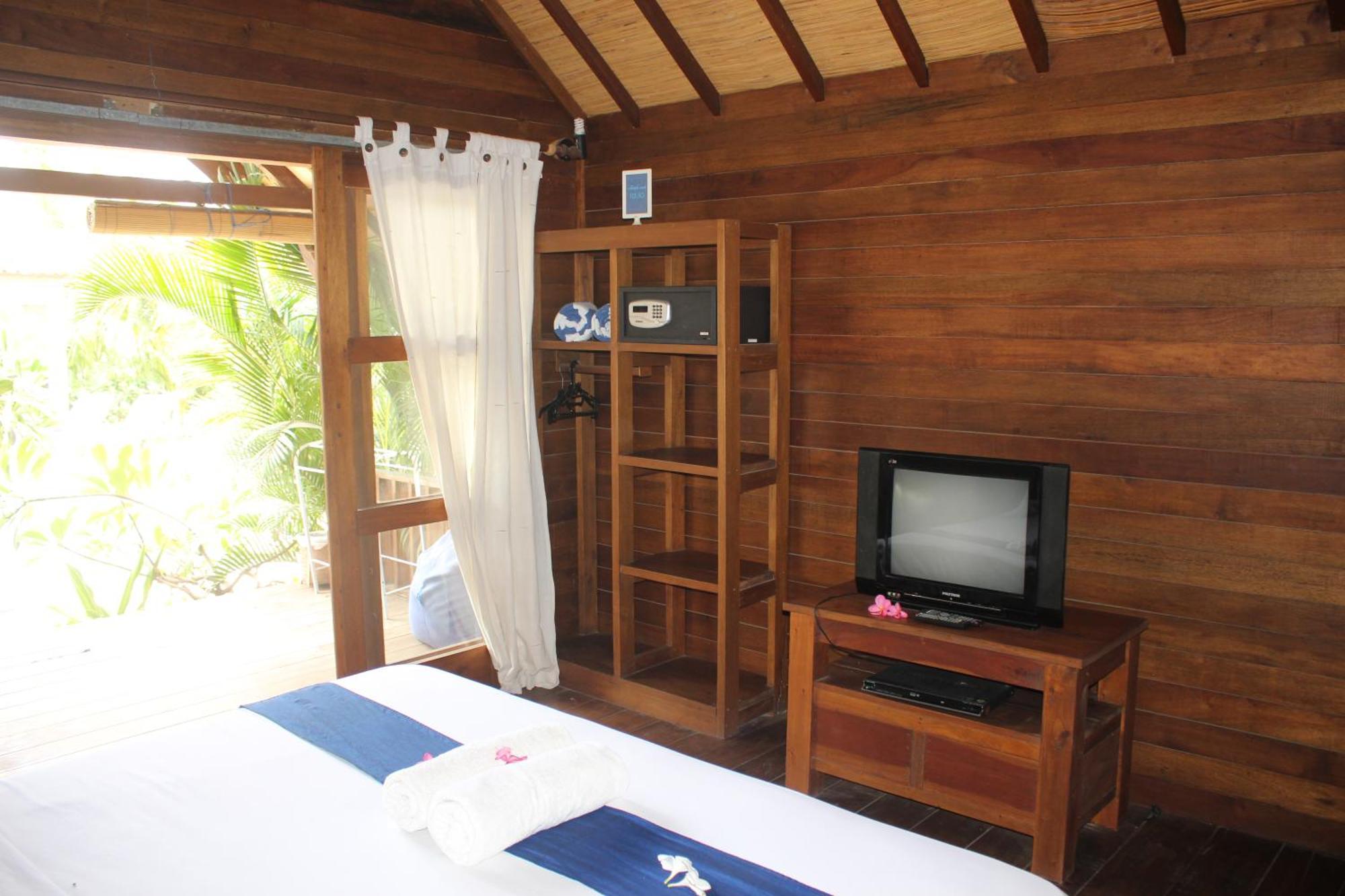 Indigo Bungalows กีลีตราวางัน ภายนอก รูปภาพ