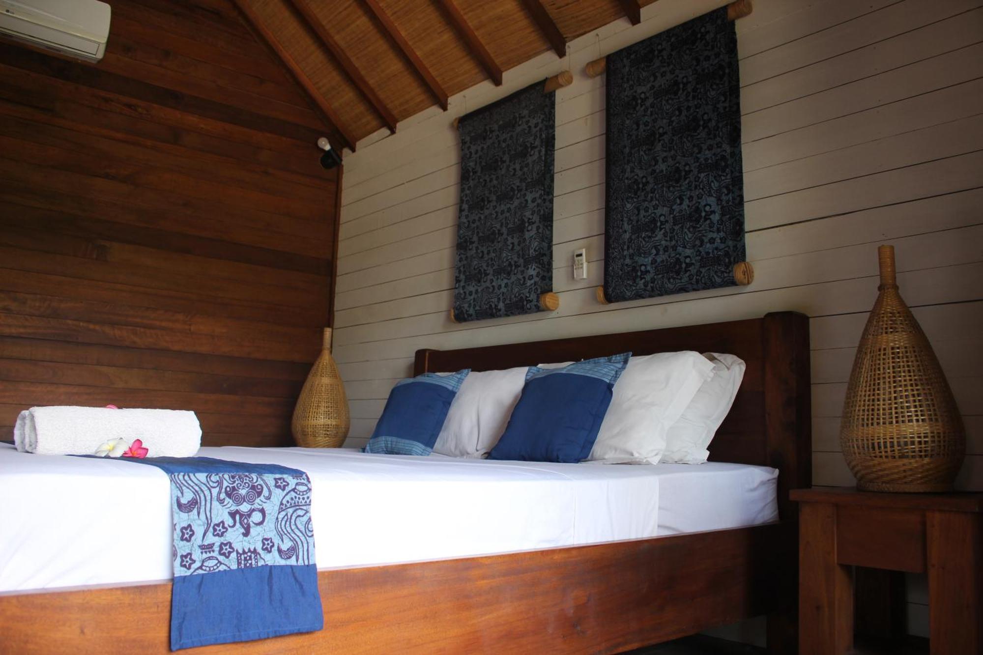 Indigo Bungalows กีลีตราวางัน ภายนอก รูปภาพ