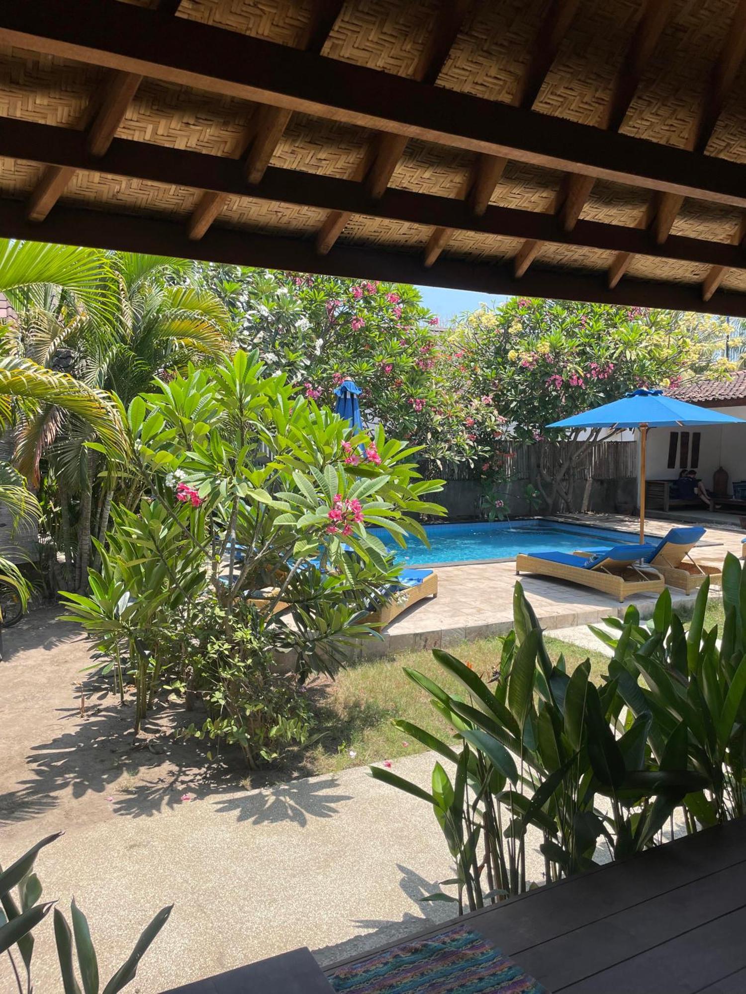 Indigo Bungalows กีลีตราวางัน ภายนอก รูปภาพ