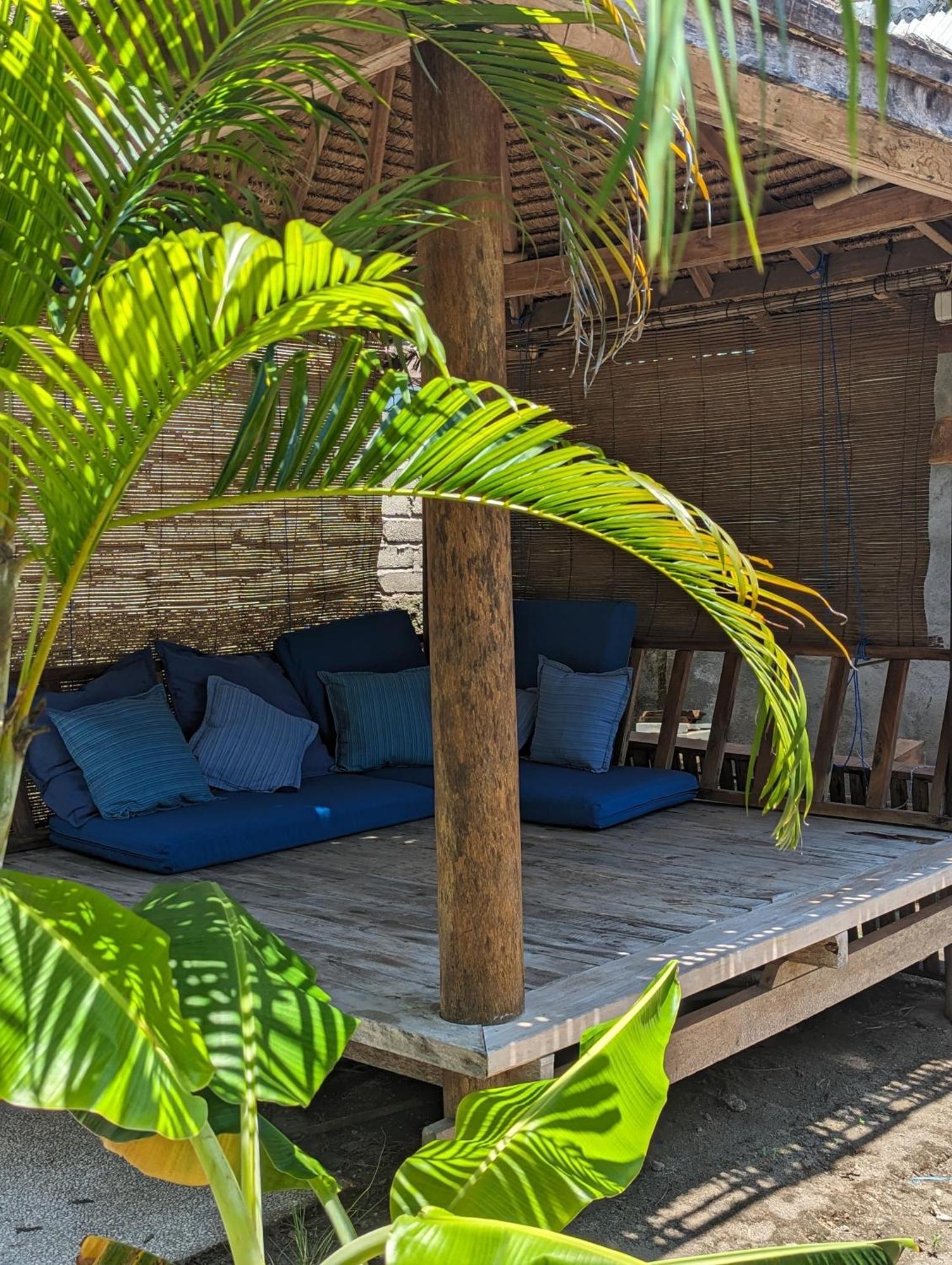 Indigo Bungalows กีลีตราวางัน ภายนอก รูปภาพ