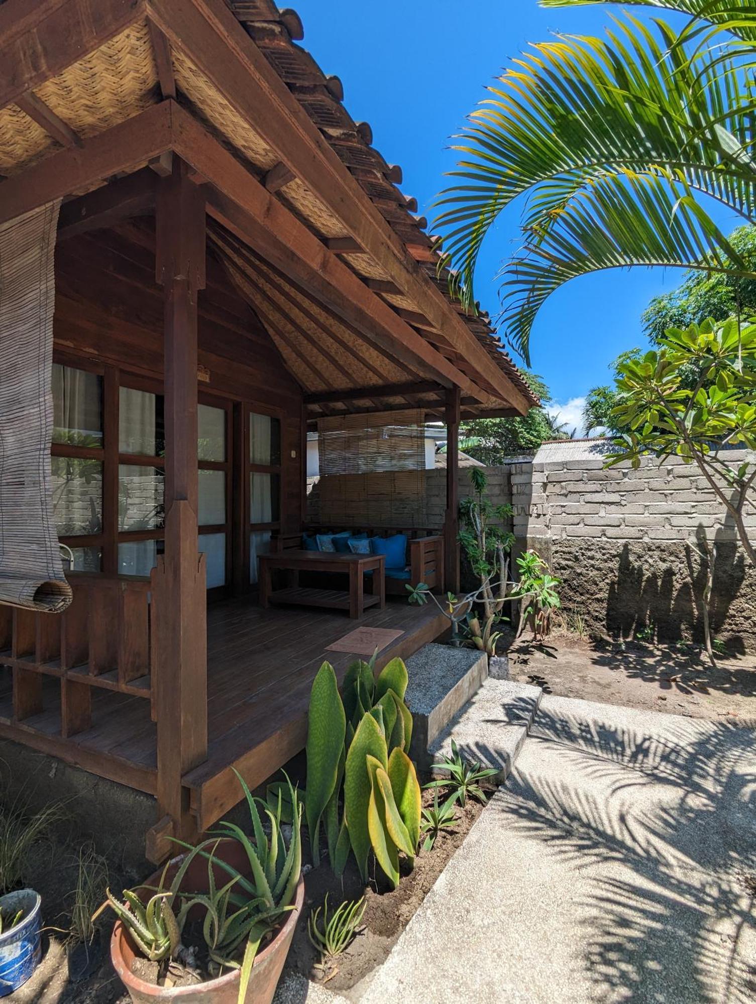 Indigo Bungalows กีลีตราวางัน ภายนอก รูปภาพ