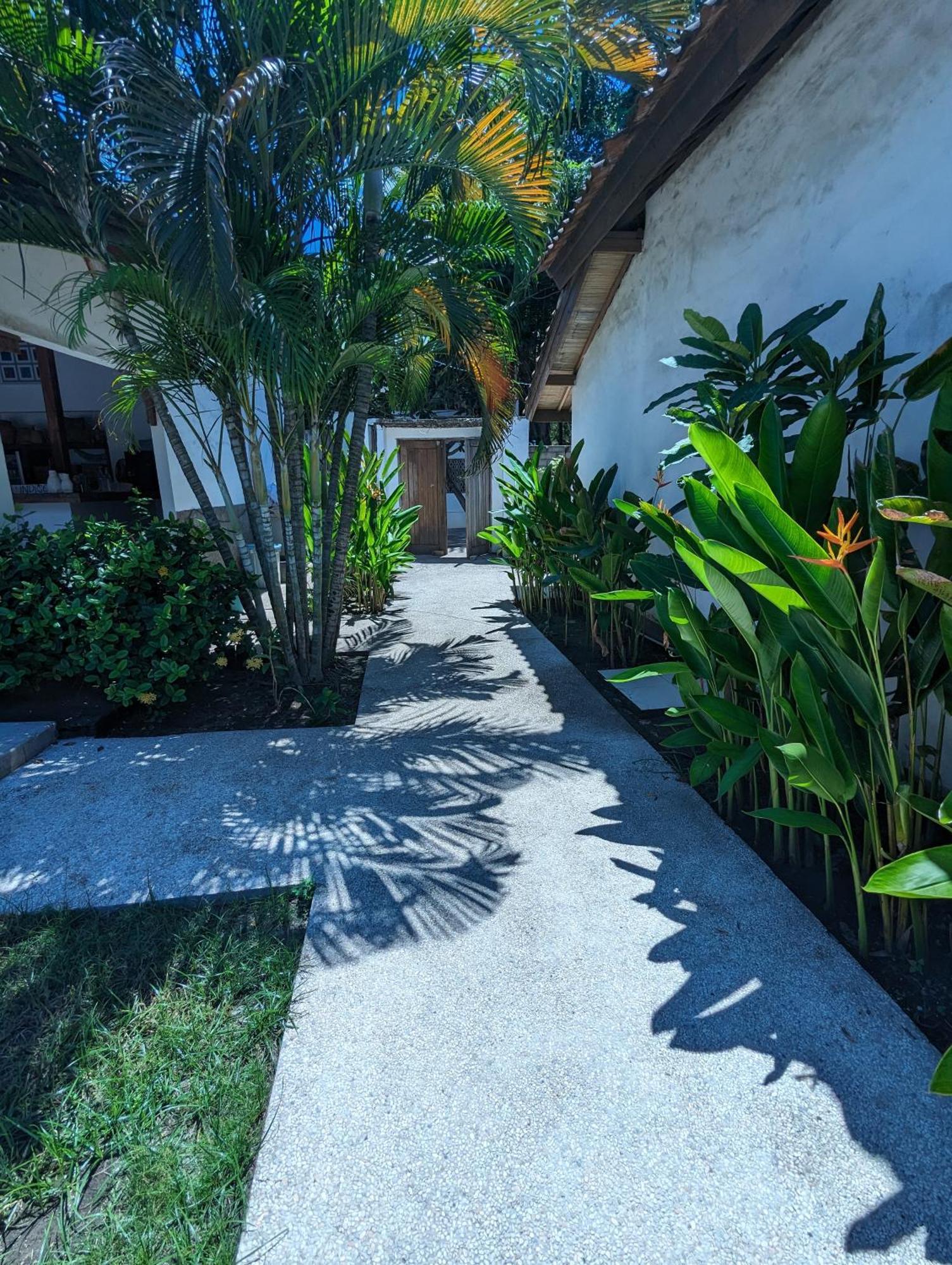 Indigo Bungalows กีลีตราวางัน ภายนอก รูปภาพ