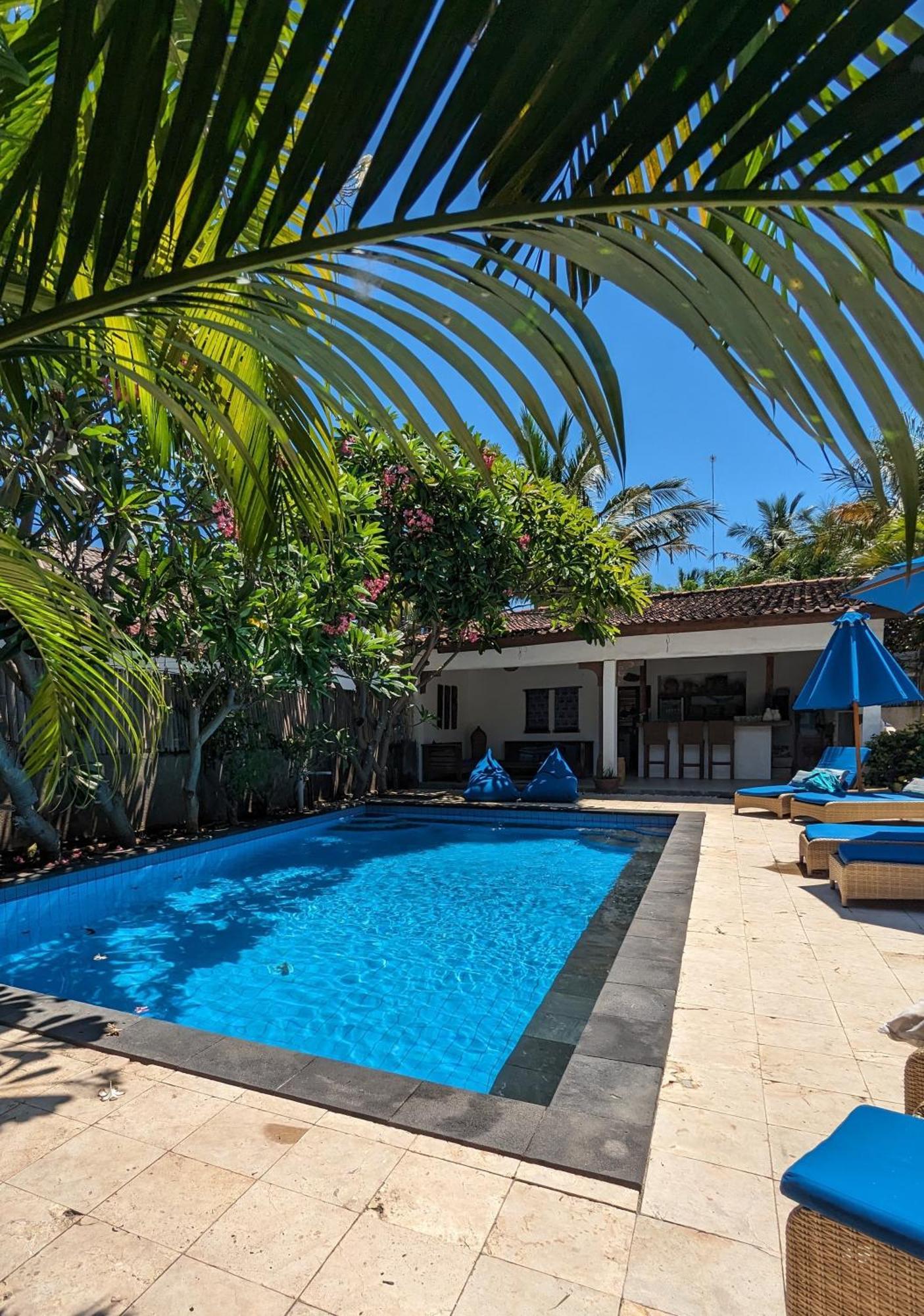 Indigo Bungalows กีลีตราวางัน ภายนอก รูปภาพ